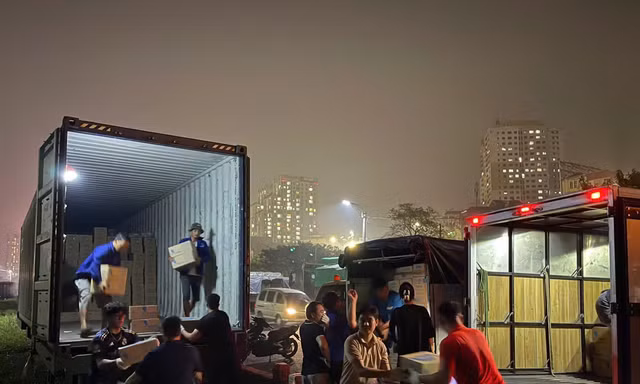 Đường sắt Việt Nam miễn phí vận chuyển hàng cứu trợ tới vùng bão lũ