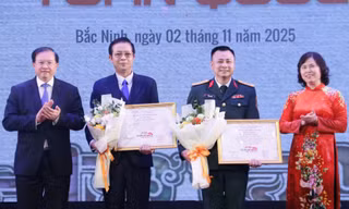 NSND Tự Long giành huy chương Vàng