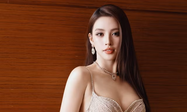 'Hoa hậu Việt Nam' Trần Tiểu Vy 'sánh đôi' cùng 'tổng tài V-biz', thể hiện chiều sâu tâm lý phức tạp nhất sự nghiệp