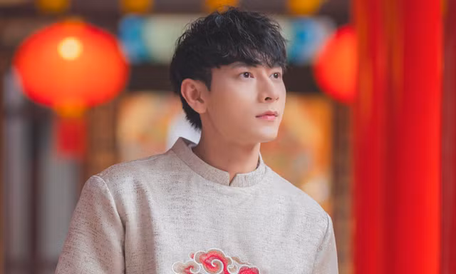 Tỏa sáng với 'visual' đúng chuẩn 'soái ca', Isaac khoe chất giọng đầy bay bổng, lãng mạn