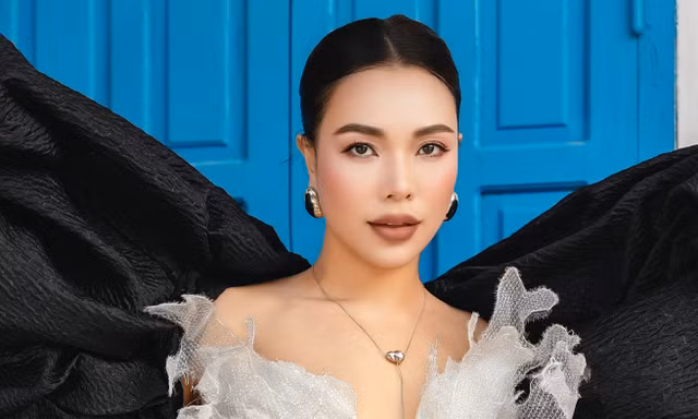 Người đẹp Trà Ngọc Hằng tái xuất sàn diễn thời trang, 'chiếm spotlight' vì thần thái quá cuốn hút