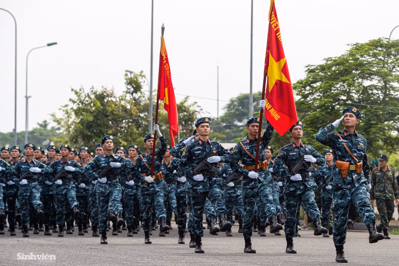 khoi-tac-chien-kgm-a80-svvn-21.jpg