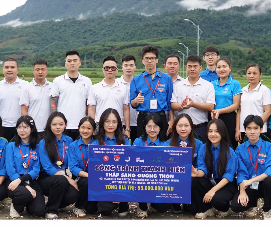chu-the-dan-hop-tac-cung-quy-thien-nguyen-tam-thuong-thuc-hien-cong-trinh-thanh-nien-thap-sang-duong-thon-tai-nghe-an-trong-khuon-kho-chien-dich-mua-he-xanh-2024.png