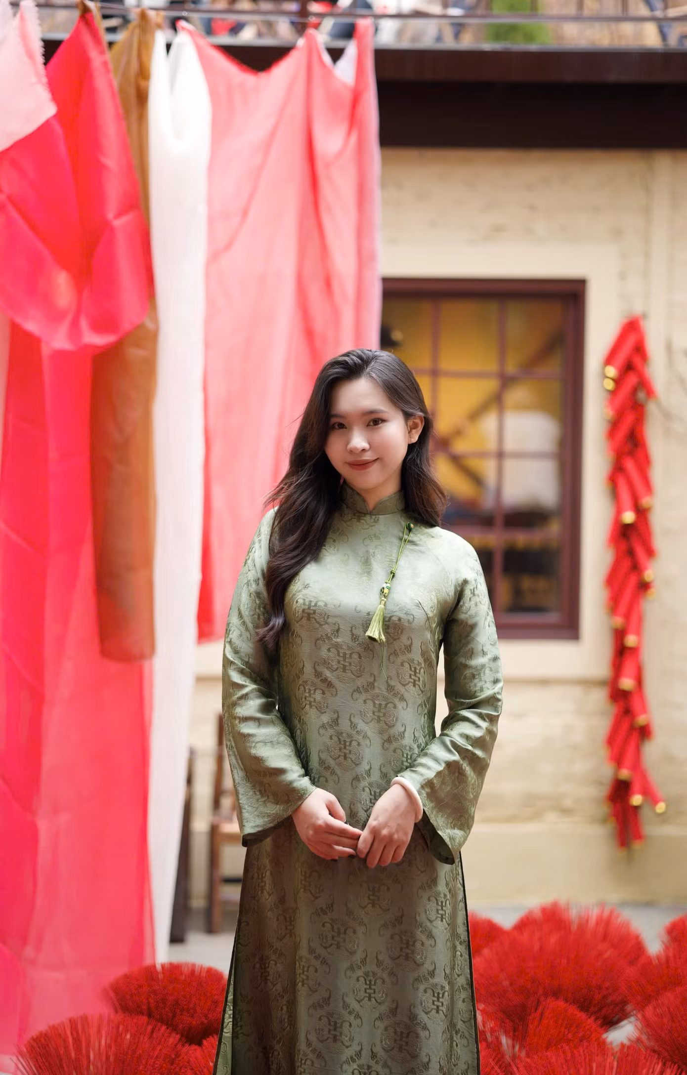 chu-trang-tung-gap-kho-khan-khi-phai-giai-thich-cho-nguoi-nha-hieu-ve-cong-viec-freelance.jpg