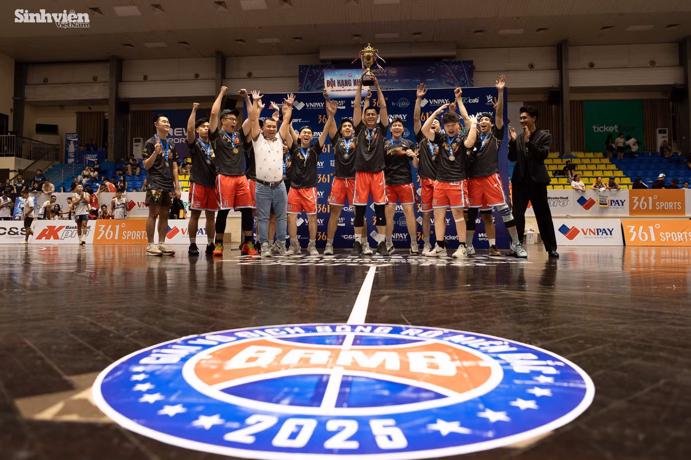 chung-ket-bong-ro-mien-bac-02.jpg