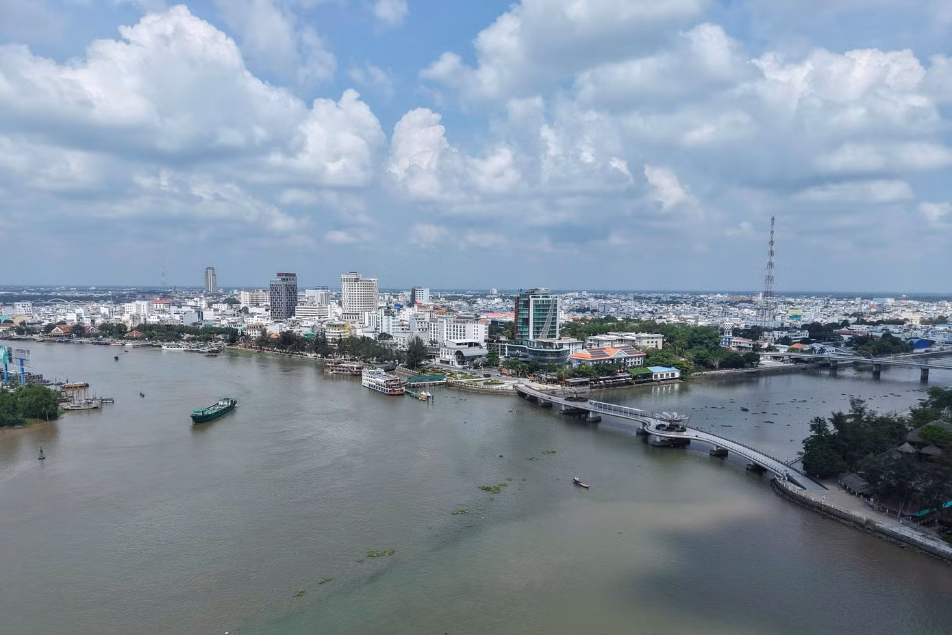 Một góc Ninh Kiều nơi đặt trung tâm hành chính Cần Thơ hiện nay.