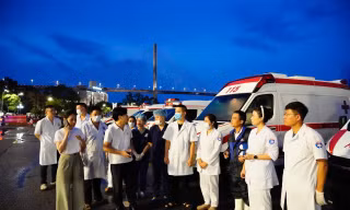 Ngành Y tế Quảng Ninh kích hoạt tình huống khẩn cấp sau vụ lật tàu du lịch