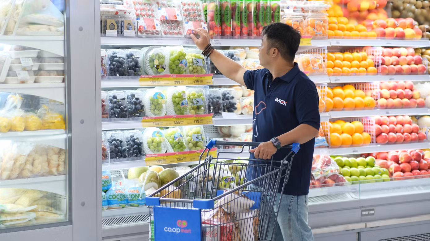 coopmart-goi-y-cho-khach-hang-nam-lua-chon-trai-cay-lam-mon-qua-tinh-te-cho-mot-nua-yeu-thuong.jpg