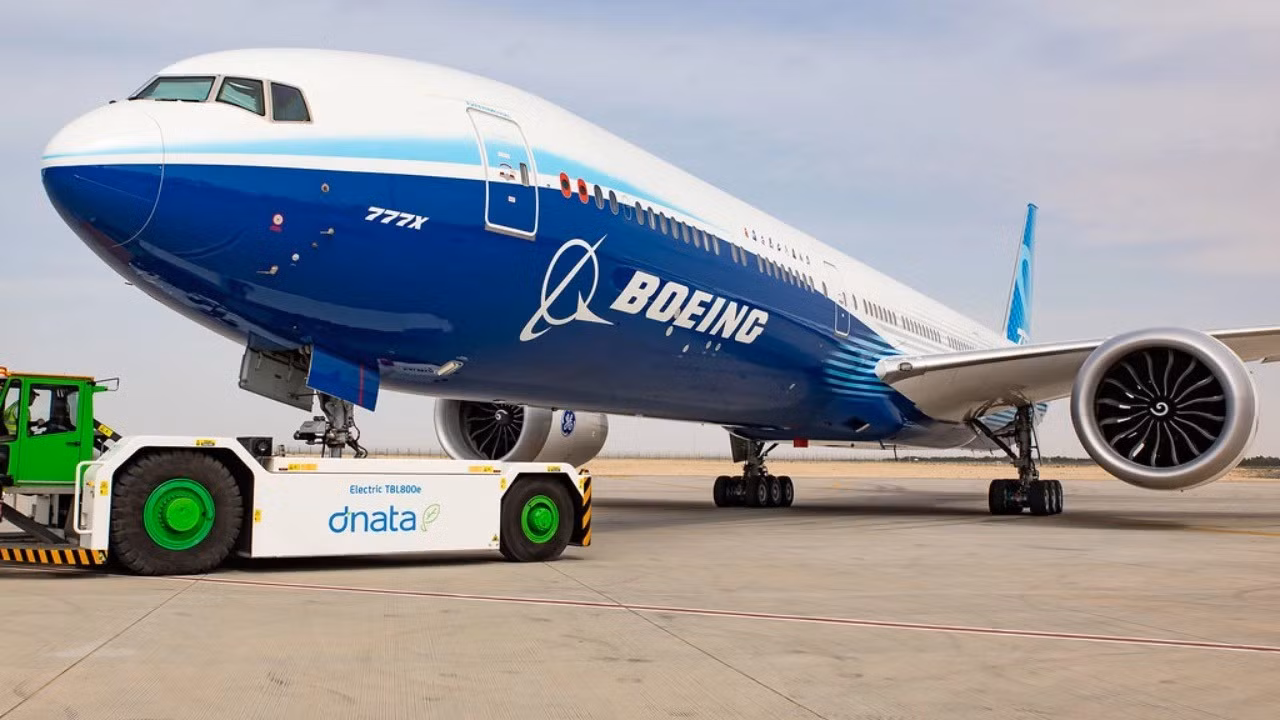 american-airlines-boeing-777x-11zon.jpg