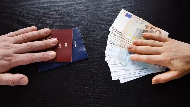 warning-visa-scams-are-on-the-rise-11zon.jpg