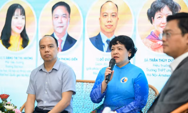 Giữ chân nhân tài: Không thể chậm trễ trước nguy cơ 'chảy máu chất xám'