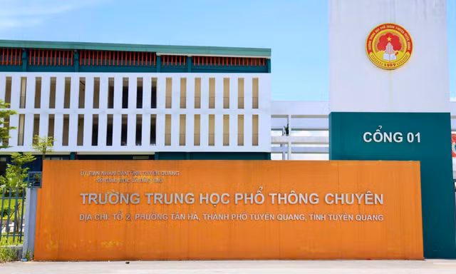 GIAN LẬN THI TUYÊN QUANG 