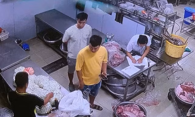 Sở GD&ĐT Hà Nội yêu cầu Trường tiểu học Cự Khê lập tức mở bếp ăn bán trú cho học sinh 