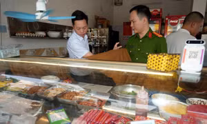 Hàng loạt nhà hàng, cơ sở kinh doanh ở Nghệ An vi phạm an toàn thực phẩm