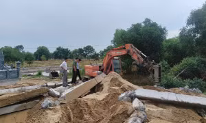 Vụ lăng mộ ‘khủng’ trên đất trồng cây: Tháo dỡ 2 công trình trái phép