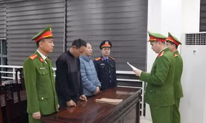 Khởi tố 6 đối tượng mua bán trái phép hóa đơn hợp thức khoáng sản 