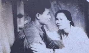 'Anh sẽ về với em, khi nước nhà thống nhất!'