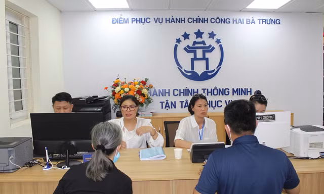 Chính quyền địa phương hai cấp: Sớm lập thêm các phòng chuyên môn, giảm kiêm nhiệm công việc