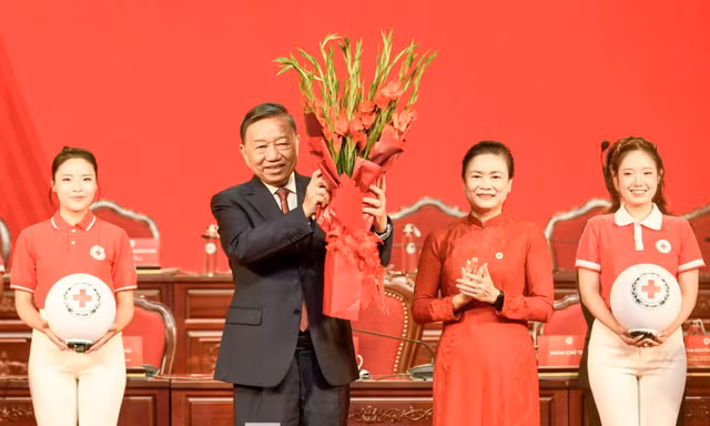 Tổng Bí thư, Chủ tịch nước giữ cương vị Chủ tịch danh dự Hội Chữ thập đỏ Việt Nam
