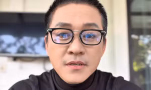 Tuấn Hưng xấu hổ