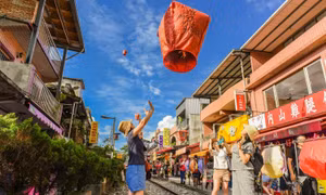 Vì sao Đài Loan tặng tiền cho du khách? 