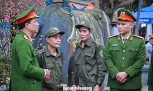 Cận cảnh 5 vòng an ninh, hàng rào bảo vệ lễ khai ấn đền Trần 