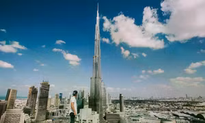 Bất ngờ cách Tổng thống UAE ứng xử với du khách 