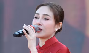 Màn trình diễn nghệ thuật xúc động tại Khu tưởng niệm chiến sĩ Gạc Ma