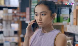 Bóng Ma Hạnh Phúc hot tới nỗi một hành động của Trang “bé ba” cũng thành trend