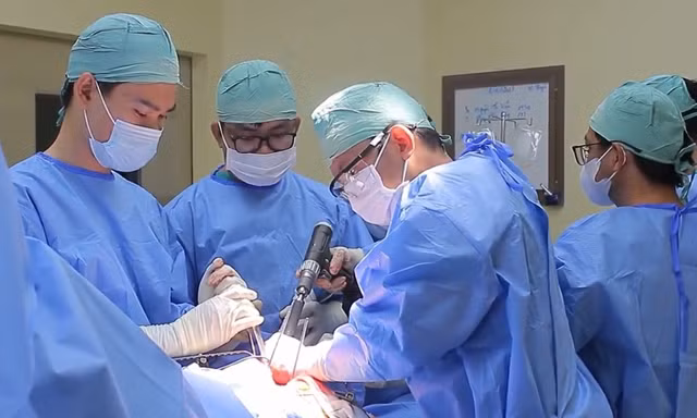 Đau háng kéo dài, coi chừng tàn phế vì hoại tử xương