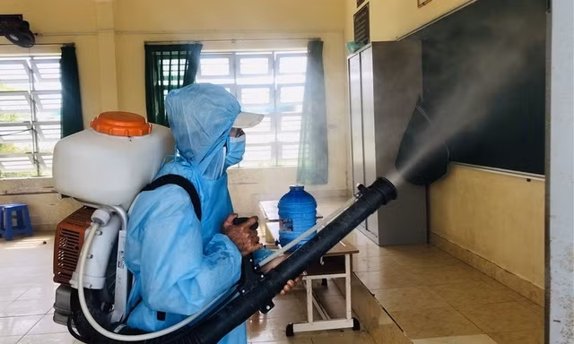TPHCM: Dịch sốt xuất huyết 'tấn công' trường học