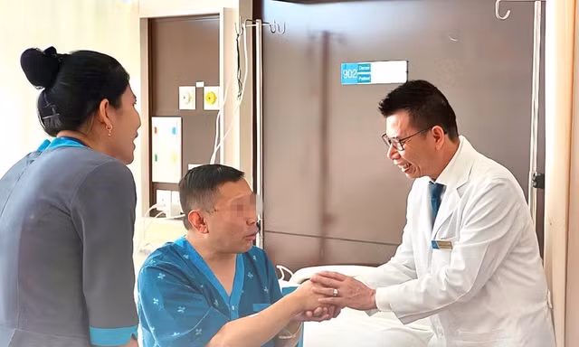 Bác sĩ Việt cứu sống bệnh nhân Trung Quốc bị đột quỵ đặc biệt nguy hiểm