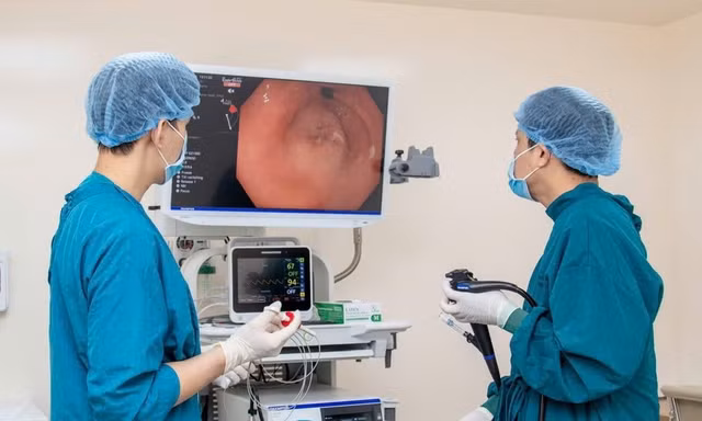 Đầy bụng, khó tiêu coi chừng mắc ung thư dạ dày