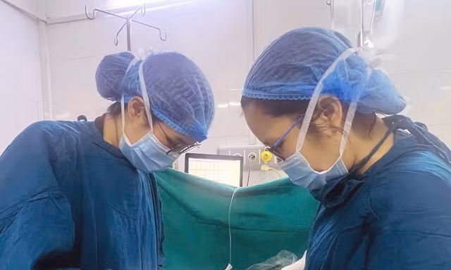 Cả hai buồng trứng bị u xoắn hiếm gặp, thiếu nữ suýt mất thiên chức làm mẹ