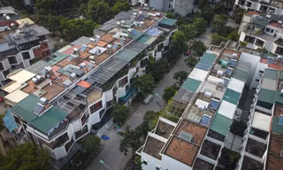 Khu biệt thự, nhà liền kề bị cơi nới, 'đội' tôn như khu tập thể cũ ở Hà Nội