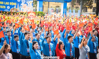 Hà Nội: Hơn 1.000 người tham gia diễu hành kỷ niệm 140 năm Ngày Quốc tế Lao động