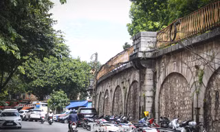 Cận cảnh những vòm cầu đá trăm tuổi ở Hà Nội sắp 'hồi sinh' thành không gian văn hóa