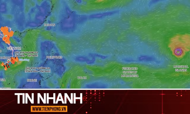 TIN NHANH: Siêu bão Dolphin có vào Biển Đông những ngày tới?