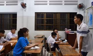 Gieo ánh sáng tri thức trong đêm