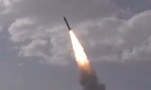 Iran tấn công 'sở chỉ huy' trên tàu khu trục Mỹ