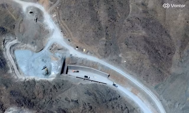 Iran chuyển máy ly tâm và uranium làm giàu đến 'pháo đài ngầm'?