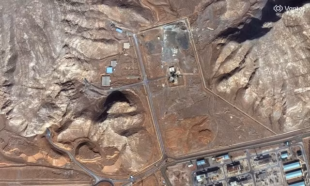 Iran niêm phong kho uranium, gài mìn bảo vệ trước nguy cơ Mỹ thu giữ vật liệu hạt nhân