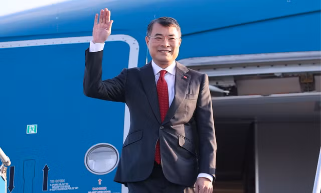 Thủ tướng Lê Minh Hưng lên đường dự Hội nghị thượng đỉnh BRICS