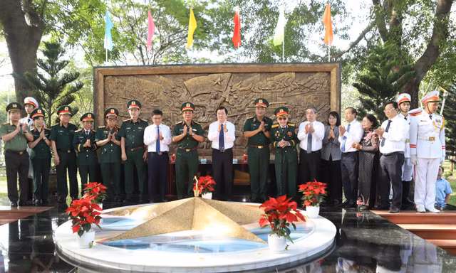 Xúc động buổi khánh thành công trình tưởng niệm tri ân cán bộ, chiến sĩ Biệt động Sài Gòn 