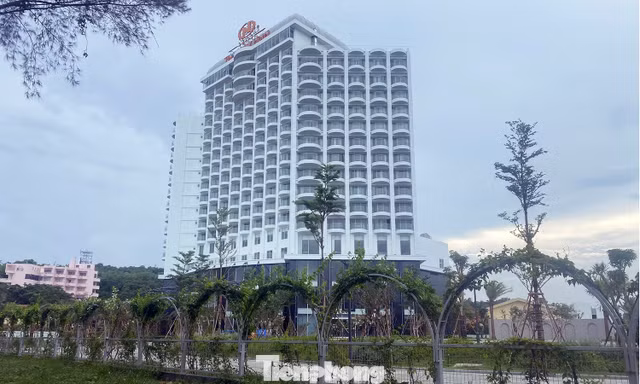 Chủ đầu tư xây khách sạn 18 tầng không phép ở Đồ Sơn bị phạt 140 triệu đồng