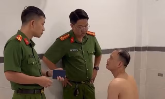 Đối tượng truy nã đặc biệt sa lưới khi lẩn trốn tại khách sạn ở TPHCM