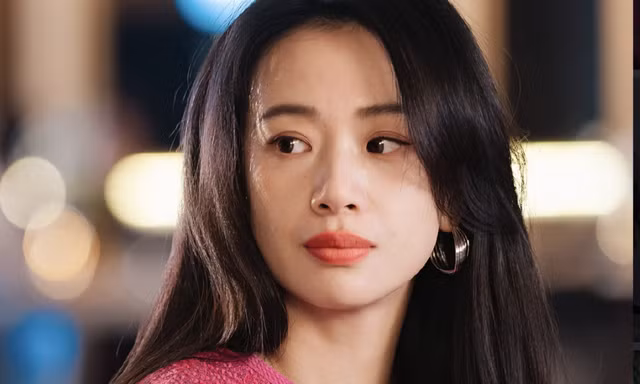 'Tiểu tam' gây sốt nhất