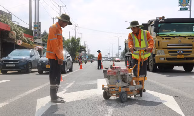 TPHCM: Từ 17/11, phân chia mới làn đường và vạch chỉ dẫn trên quốc lộ 51 