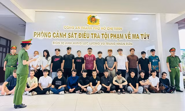 Triệt phá đường dây mua bán trái phép ma túy qua mạng, có người nước ngoài tham gia
