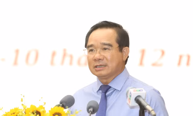 Chủ tịch UBND TPHCM Nguyễn Văn Được nhận thêm nhiệm vụ mới 